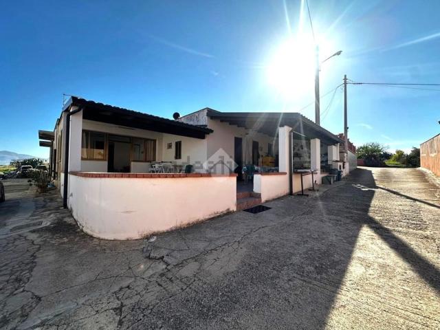 Case e ville in vendita di 173 m² in Contrada Tavolatella