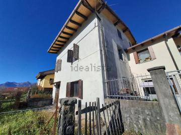 Case e ville in vendita di 174 m² in Via Capoluogo, 149