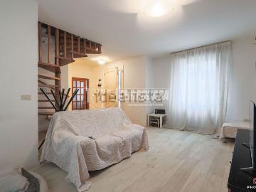 Case e ville in vendita di 174 m² in Viale Francesco de Pinedo