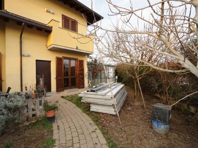 Case e ville in vendita di 175 m² in Via carlo alberto