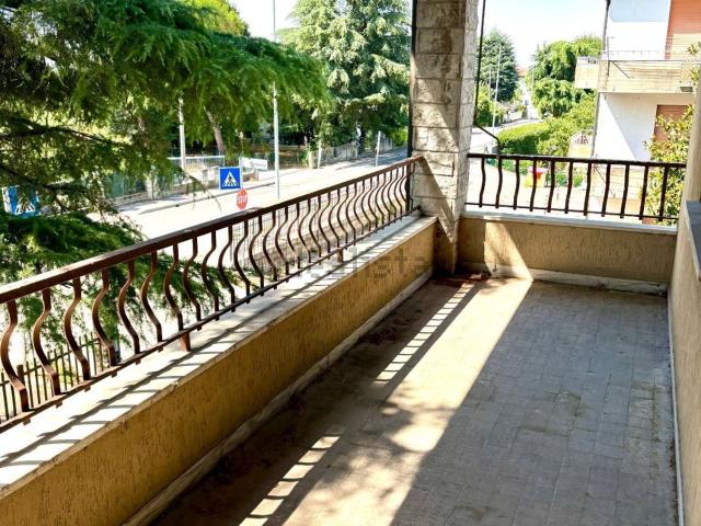 Case e ville in vendita di 175 m² in Via Cellaimo