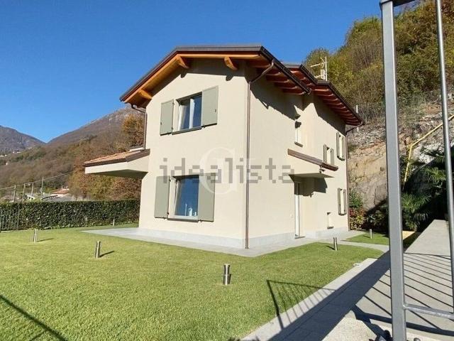 Case e ville in vendita di 175 m² in Via Bosco Impero