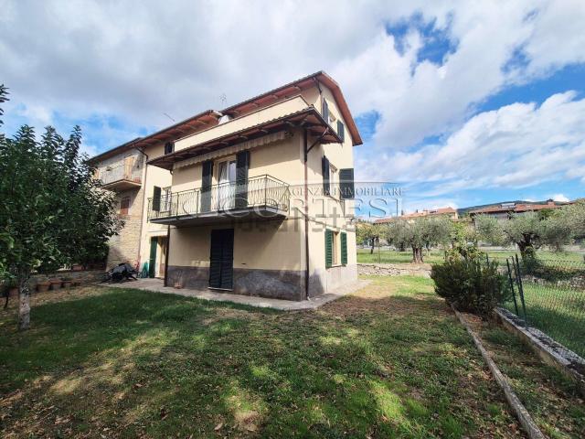 Case e ville in vendita di 175 m² in Via Giuseppe Mazzini, 23
