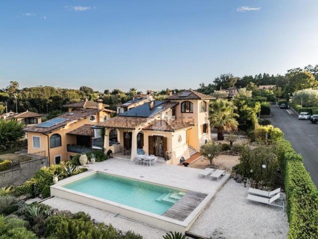 Case e ville in vendita di 175 m² in Via del Sassone, 1