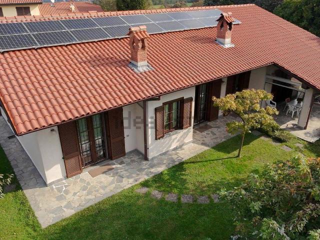 Case e ville in vendita di 175 m² in Via Kennedy, 2