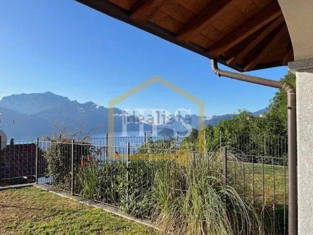 Case e ville in vendita di 175 m² in Via per la Grona, 80
