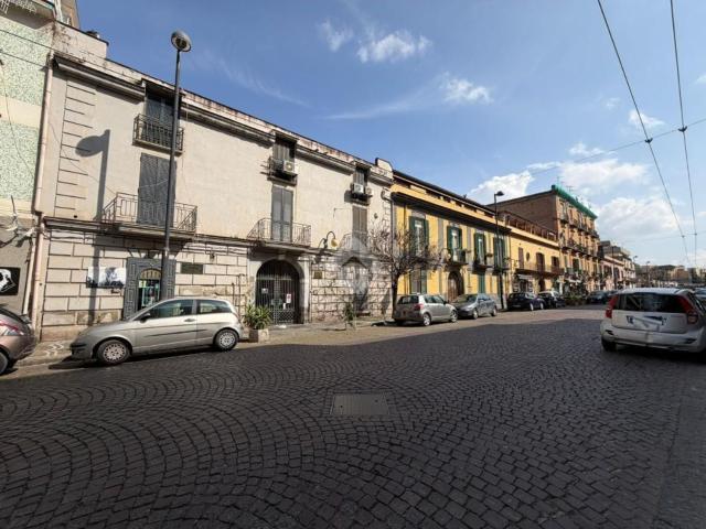 Case e ville in vendita di 175 m² in Corso San Giovanni a Teduccio, 1020