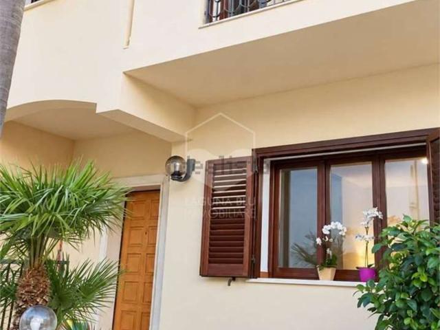 Case e ville in vendita di 175 m² in Lungomare San Vito