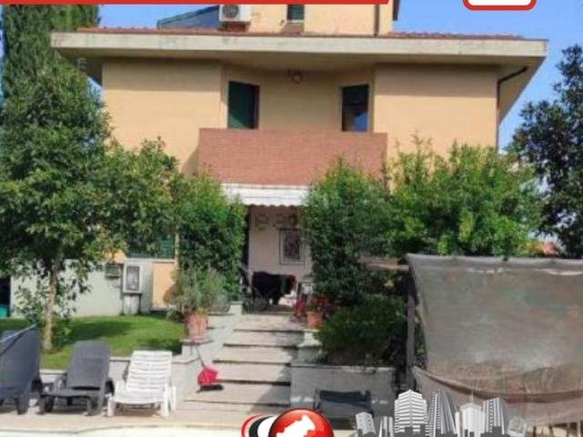 Case e ville in vendita di 176 m²