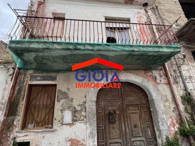 Case e ville in vendita di 176 m² in Via Corradino di Svevia, 12