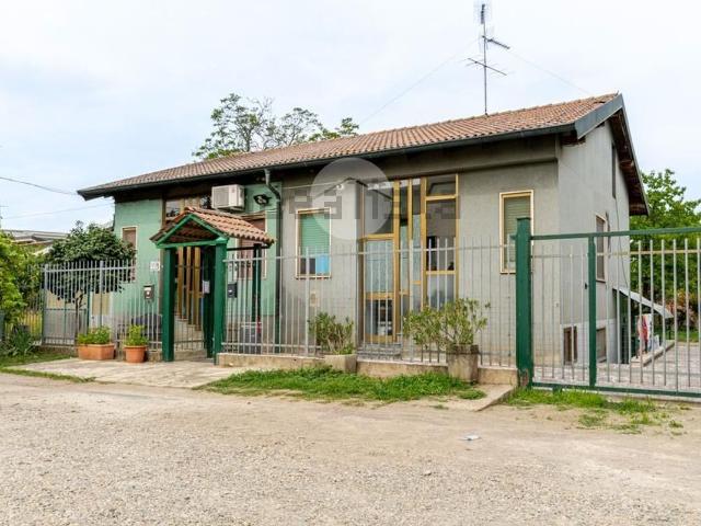 Case e ville in vendita di 176 m² in Via Caio Mario, 40