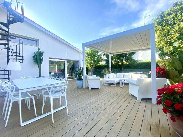 Case e ville in vendita di 176 m² in Via Tiberio Imperatore, 26