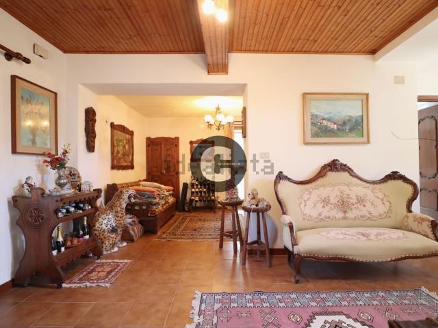 Case e ville in vendita di 176 m² in Località Casa Bianca, 8