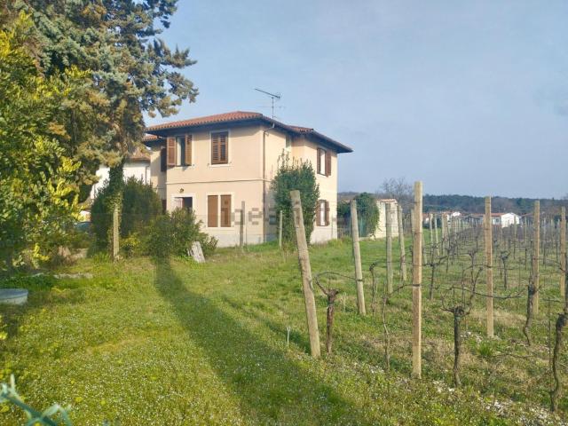 Case e ville in vendita di 178 m²