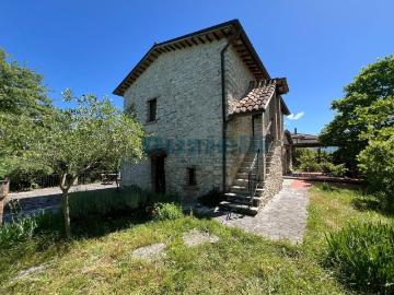 Case e ville in vendita di 178 m² in Strada Regionale 79, 3