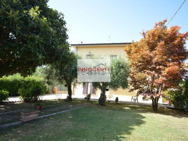Case e ville in vendita di 179 m² in Via Comuni d&apos Europa