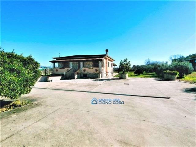 Case e ville in vendita di 180 m²
