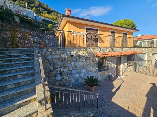 Case e ville in vendita di 180 m²