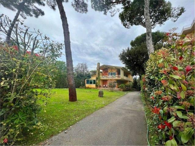Case e ville in vendita di 180 m²