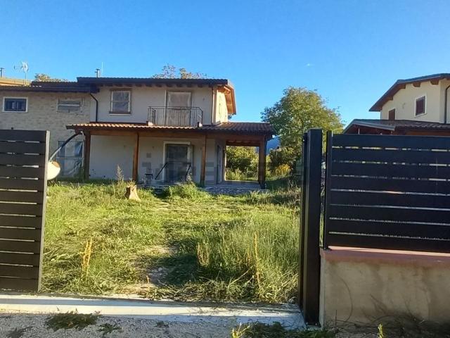 Case e ville in vendita di 117 m²