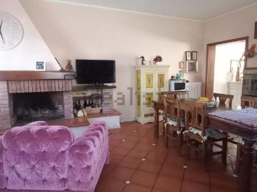 Case e ville in vendita di 180 m²