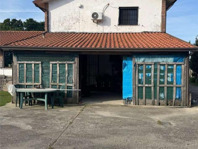 Case e ville in vendita di 180 m²