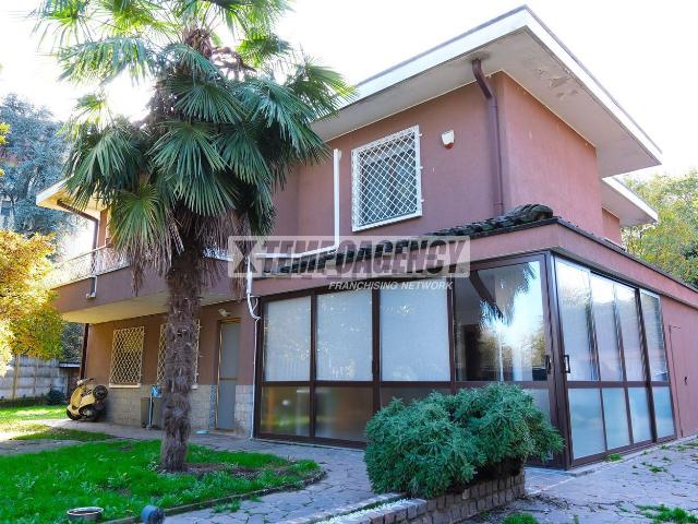 Case e ville in vendita di 180 m²