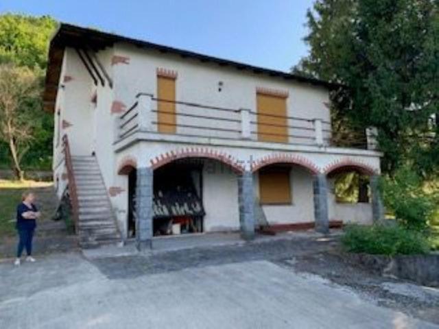 Case e ville in vendita di 180 m²