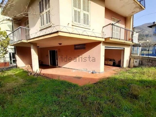 Case e ville in vendita di 180 m²