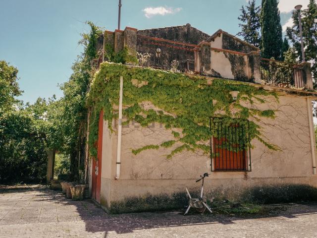 Case e ville in vendita di 180 m²