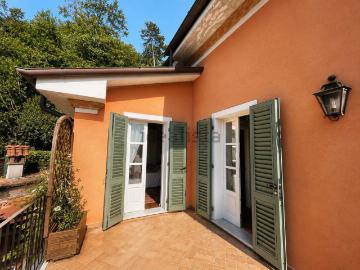 Case e ville in vendita di 180 m² in Via Ceragiola, 2