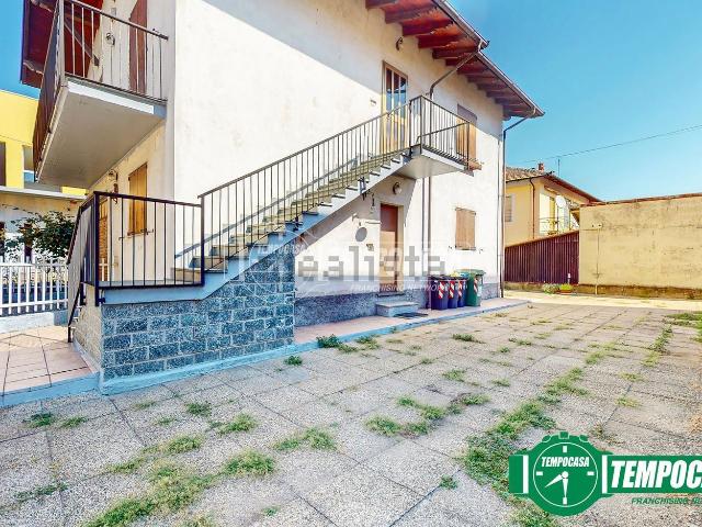 Case e ville in vendita di 180 m² in Via Antica Varinella, 13