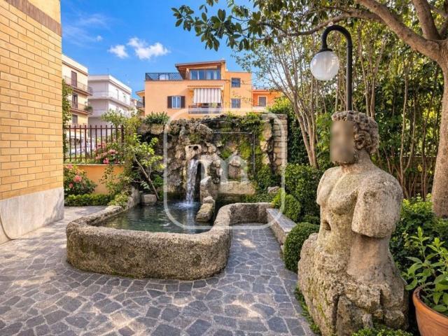 Case e ville in vendita di 180 m² in Via Angelo Bianchi