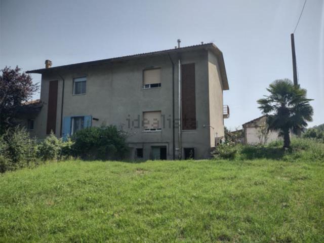Case e ville in vendita di 180 m² in Via Acquarola