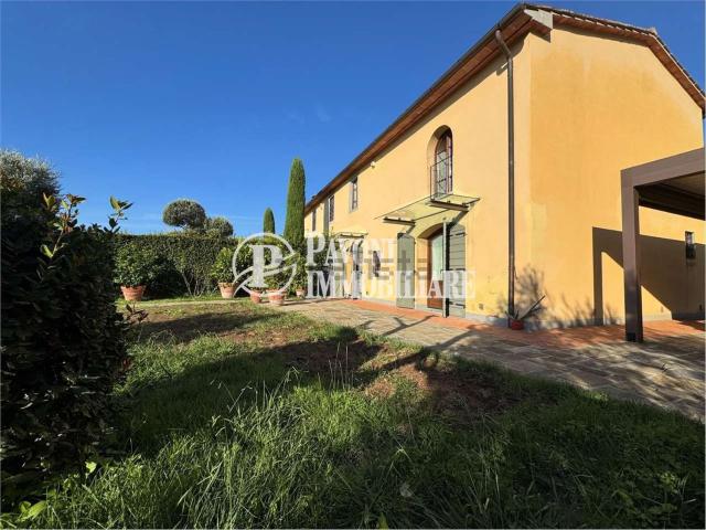Case e ville in vendita di 180 m² in Via Bartolomeo Sestini