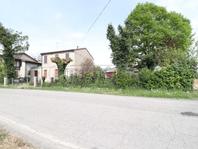 Case e ville in vendita di 180 m² in Via Bassa, 38