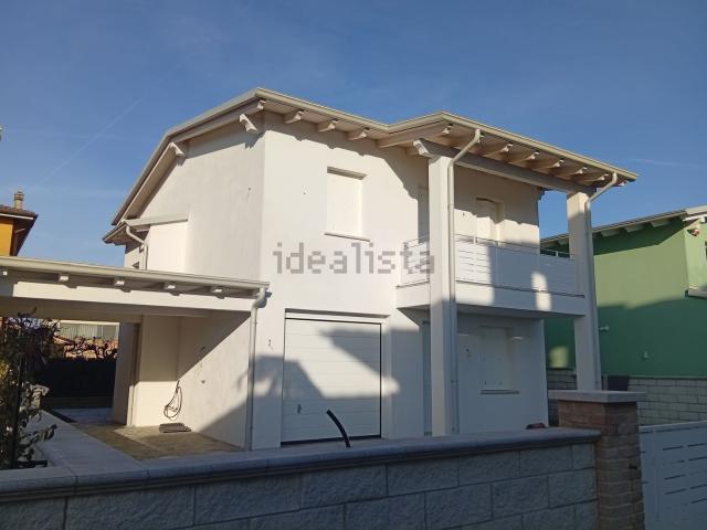 Case e ville in vendita di 180 m² in Via Bassa per Vicomoscano, 113