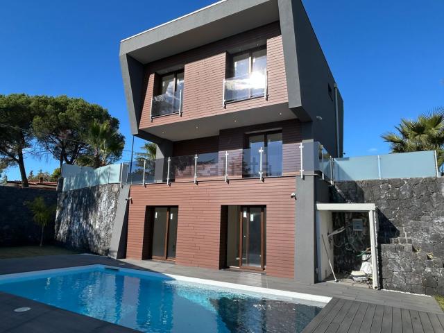 Case e ville in vendita di 180 m² in Via Goffredo Mameli, 10
