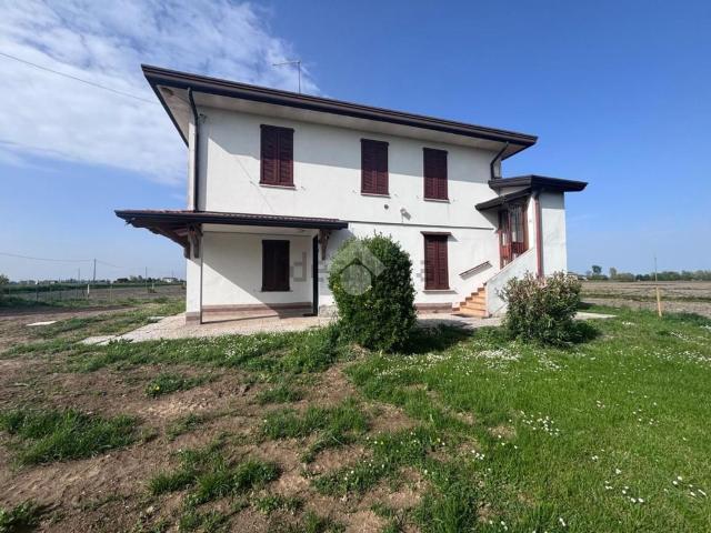 Case e ville in vendita di 180 m² in Via Giacomo Matteotti, 23