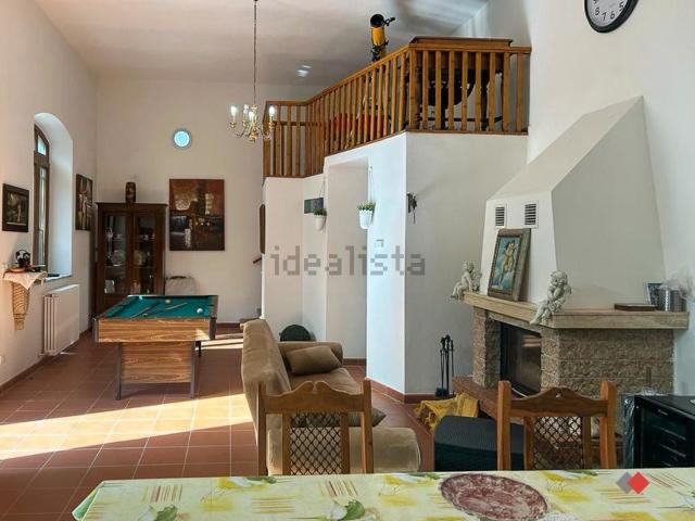 Case e ville in vendita di 206 m² in Via degli Orti, 9