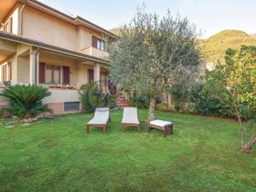 Case e ville in vendita di 180 m² in Via dei Coltivatori