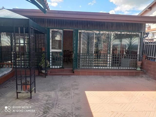 Case e ville in vendita di 180 m² in Via DELLE ORCHIDEE, BAIA GARDEN