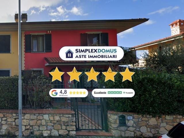 Case e ville in vendita di 180 m² in Via delle Terme