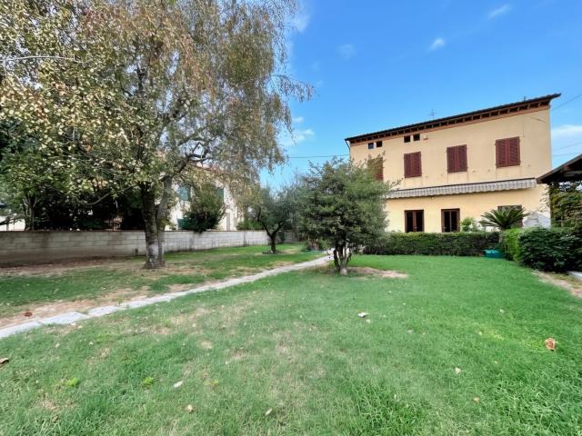 Case e ville in vendita di 180 m² in Via di Rocchino