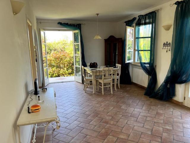 Case e ville in vendita di 180 m² in Via Ermenegildo Frediani