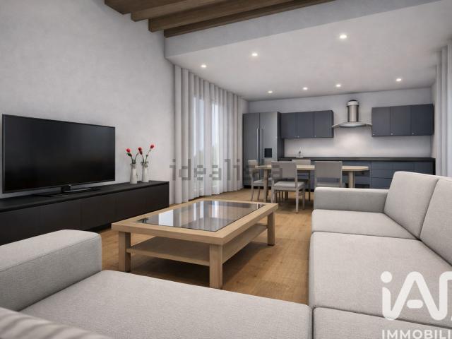 Case e ville in vendita di 180 m² in Via Learco Guerra