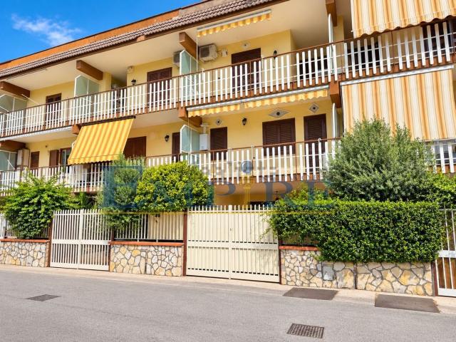 Case e ville in vendita di 180 m² in Via Leonardo da Vinci, 19