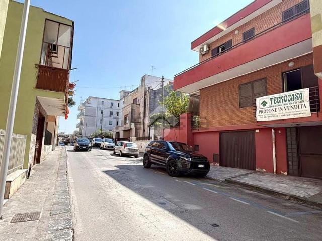 Case e ville in vendita di 180 m² in Via Luigi Esposito, 23