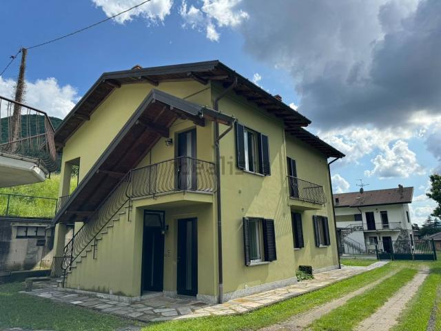 Case e ville in vendita di 180 m² in Via Monte Rai, 6