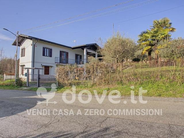 Case e ville in vendita di 180 m² in Via Milano, 51